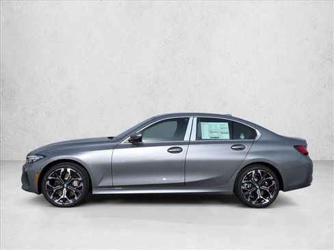 Used 2026 BMW 330i xDrive Sedan w/ Premium Package AWD/4WD image 5