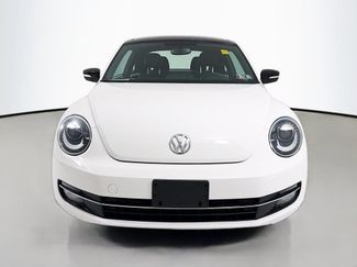 Used 2012 Volkswagen Beetle 2.0T FWD video 2