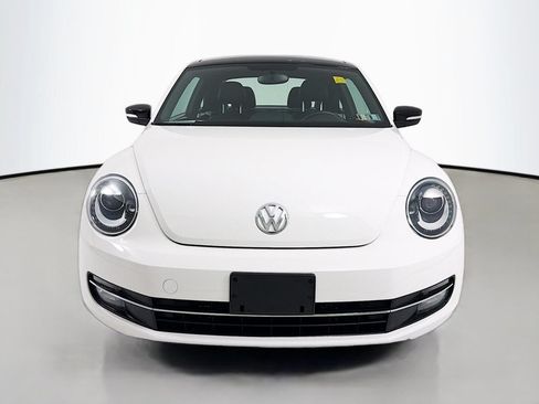 Used 2012 Volkswagen Beetle 2.0T FWD image 2