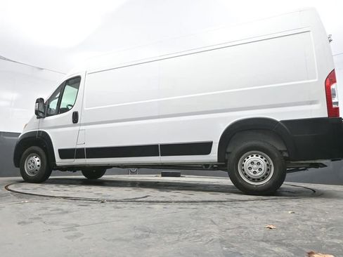 Used 2024 RAM ProMaster 2500 w/ Convenience Group FWD image 33