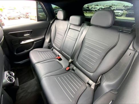 Used 2025 Mercedes-Benz GLC 300 image 20