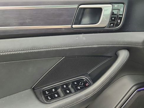 Used 2021 Porsche Panamera Base image 24
