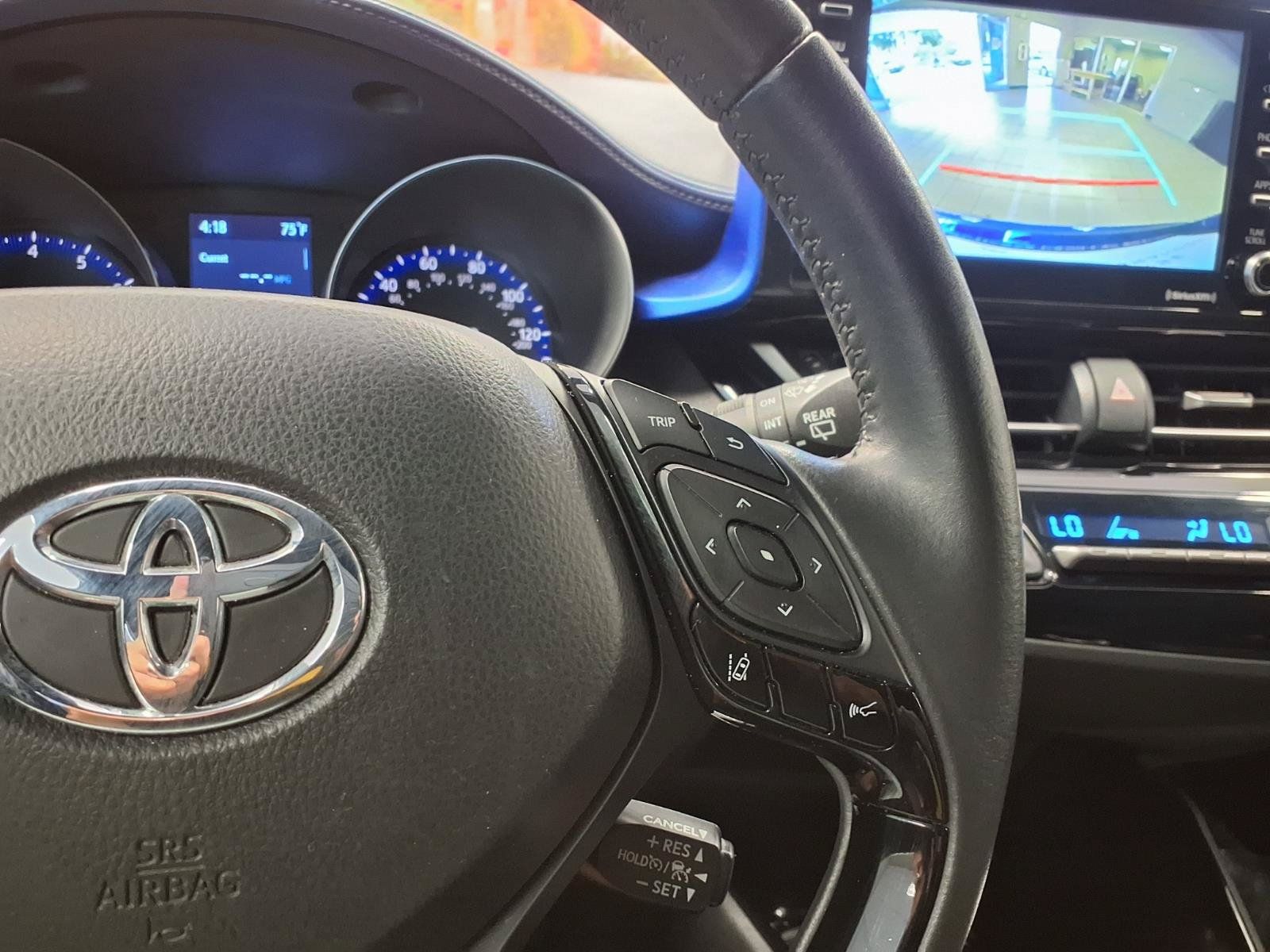 Used 2020 Toyota C-HR XLE FWD image 22