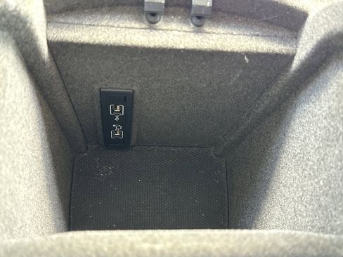 Used 2016 Mercedes-Benz GLE 350 image 30