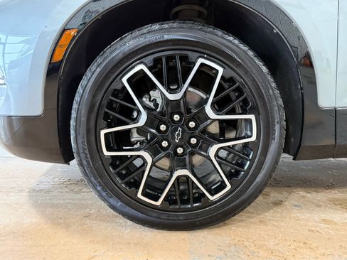 Certified 2025 Chevrolet Blazer RS w/ Driver Confidence II Package image 8