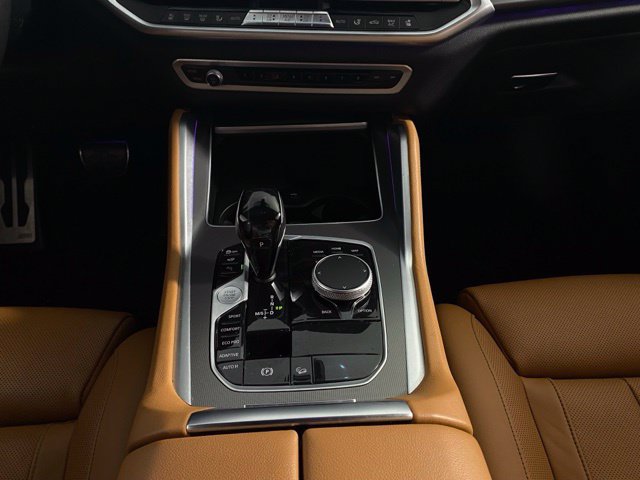Used 2021 BMW X6 xDrive40i w/ M Sport Package AWD/4WD image 24
