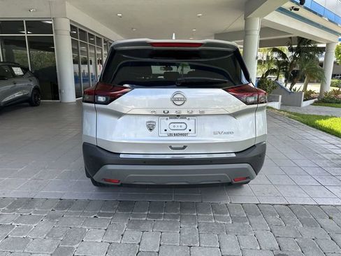Used 2022 Nissan Rogue SV w/ SV Premium Package AWD/4WD image 32