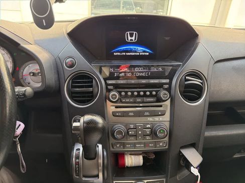 Used 2015 Honda Pilot Touring image 28