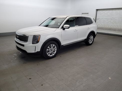 Used 2020 Kia Telluride LX FWD image 2