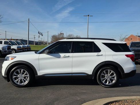 Used 2020 Ford Explorer XLT w/ Equipment Group 202A image 8