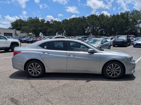 Used 2018 Acura TLX FWD image 4