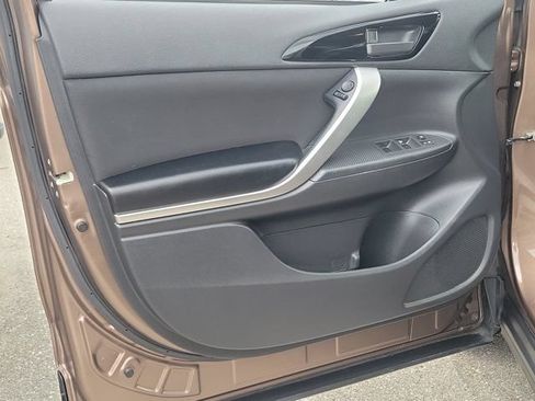 Used 2018 Mitsubishi Eclipse Cross LE AWD/4WD image 18
