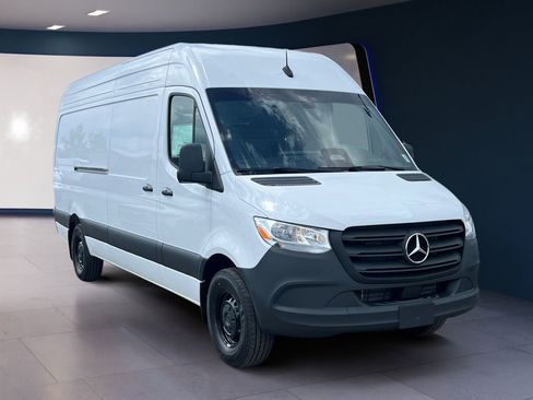 New 2025 Mercedes-Benz Sprinter 2500 image 5