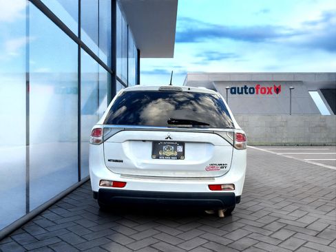 Used 2014 Mitsubishi Outlander GT image 6