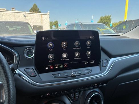 Used 2025 Chevrolet Blazer LT FWD image 19