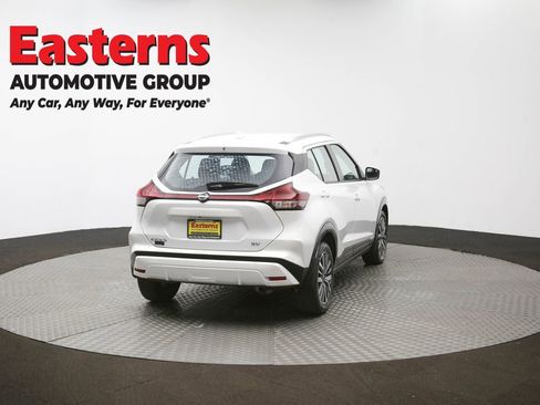 Used 2023 Nissan Kicks SV image 38