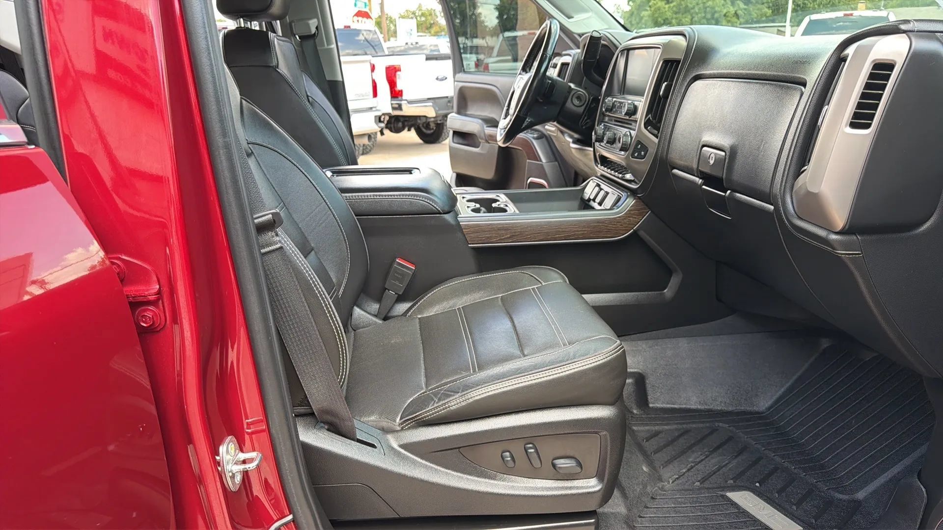 Used 2019 GMC Sierra 3500 Denali w/ Duramax Plus Package AWD/4WD image 14