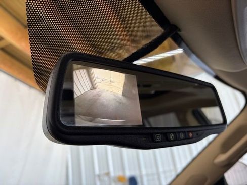 Used 2011 Buick Enclave CXL image 39