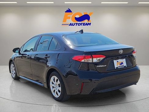 Used 2025 Toyota Corolla LE FWD image 3