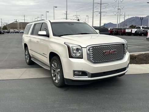 Used 2015 GMC Yukon XL SLT image 33
