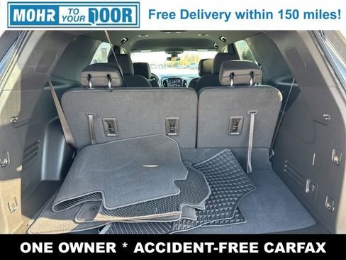 Used 2023 Chevrolet Traverse LT image 10