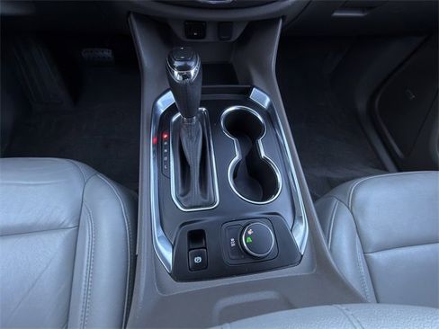 Used 2018 Chevrolet Traverse LT image 21