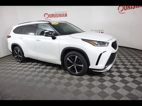 Used 2022 Toyota Highlander XSE AWD/4WD image 38
