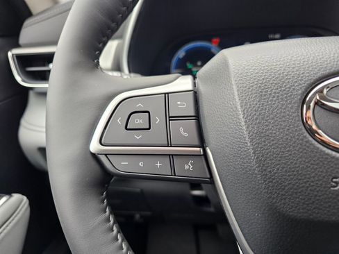 New 2026 Toyota Highlander Platinum AWD/4WD image 14