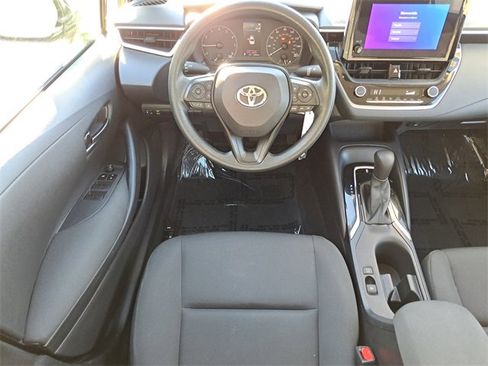 Used 2024 Toyota Corolla LE image 11
