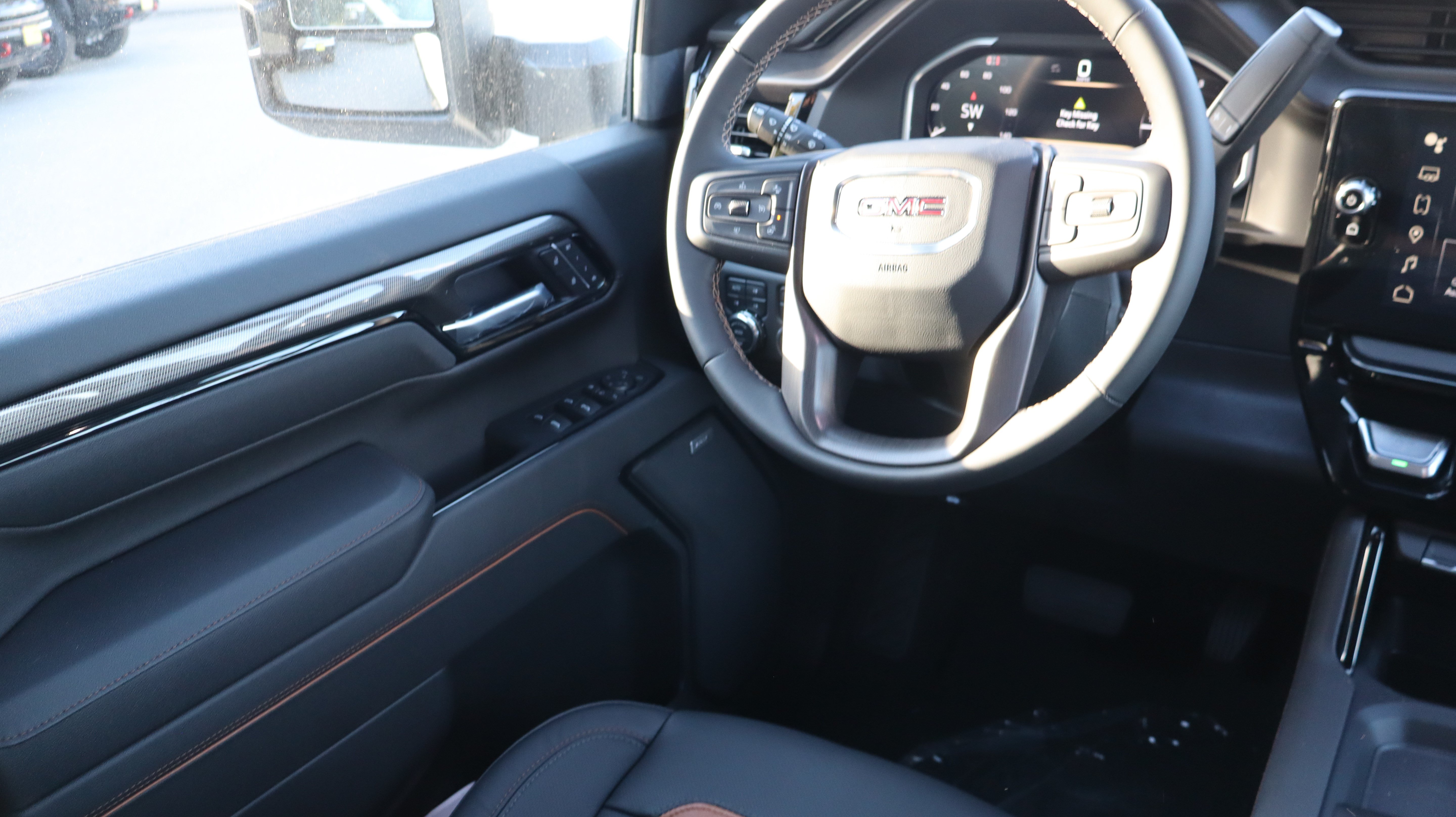 New 2026 GMC Sierra 3500 AT4 w/ AT4 Premium Plus Package AWD/4WD image 9