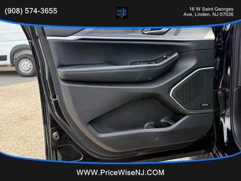 Used 2021 Jeep Grand Cherokee L Limited image 7