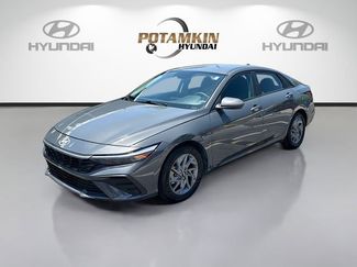 Certified 2024 Hyundai Elantra SEL FWD video 1
