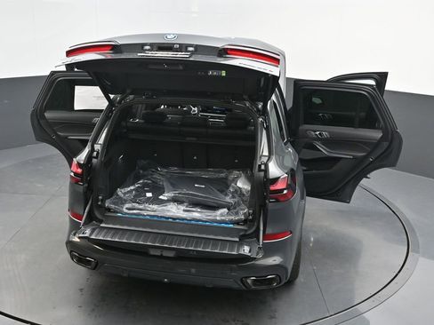 New 2026 BMW X5 xDrive50e image 58