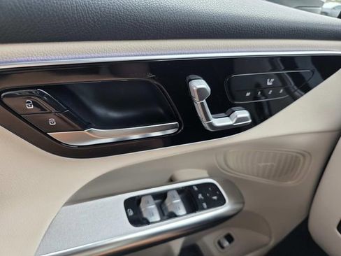 New 2026 Mercedes-Benz GLC 300 image 12