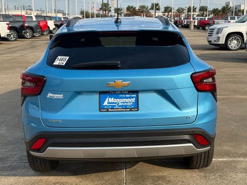 New 2026 Chevrolet Trax LT w/ Sunroof Package image 12