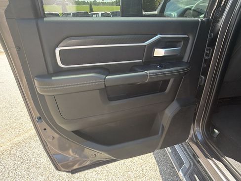 Used 2025 RAM 2500 Big Horn AWD/4WD image 21