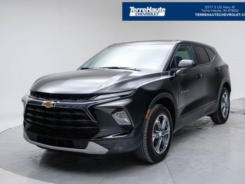 Used 2025 Chevrolet Blazer LT image 1