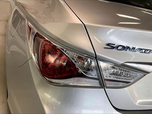 Used 2013 Hyundai Sonata Limited image 29