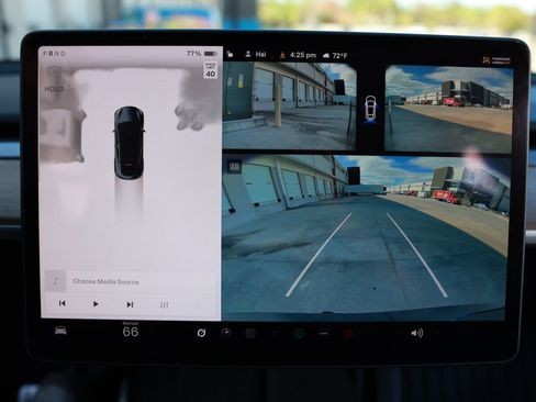 Used 2024 Tesla Model Y Performance image 41