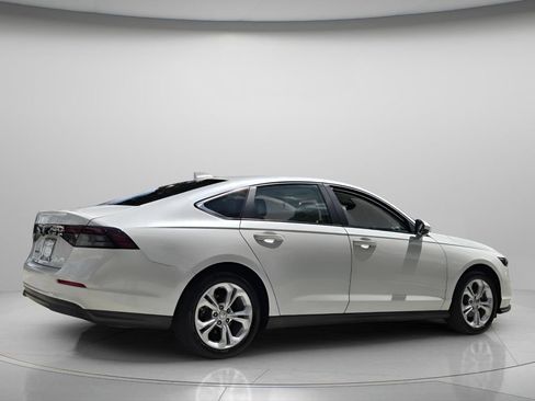 Certified 2025 Honda Accord LX image 7