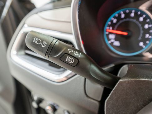 Used 2020 Chevrolet Equinox Premier image 27