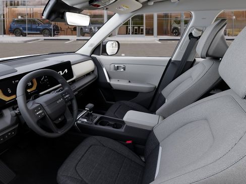 New 2027 Kia Seltos S FWD image 17