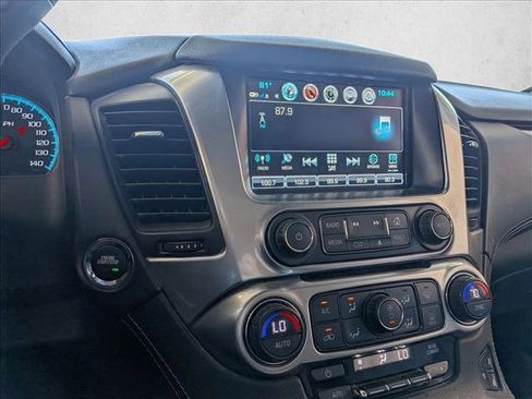 Used 2018 Chevrolet Suburban Premier AWD/4WD image 11