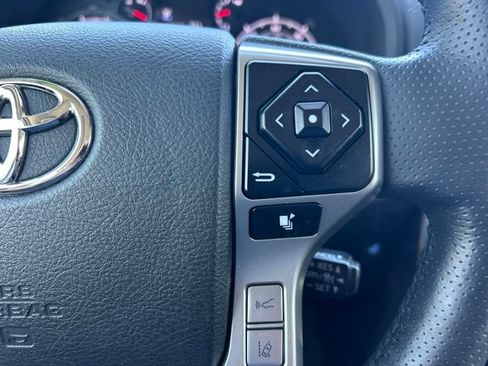 Used 2023 Toyota 4Runner SR5 Premium w/ Moonroof Package RWD image 22
