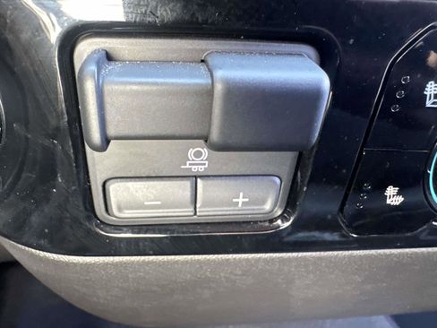 Used 2025 GMC Sierra 1500 SLT AWD/4WD image 37