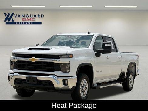 Used 2025 Chevrolet Silverado 2500 LT w/ Convenience Package AWD/4WD image 5