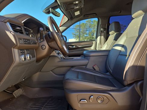 Used 2021 GMC Yukon Denali w/ Advanced Technology Package image 16