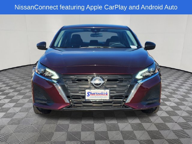 Used 2025 Nissan Altima 2.5 SV FWD image 2