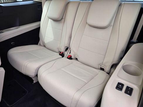 Used 2024 Mercedes-Benz GLS 450 GLS 450 image 38