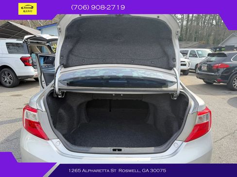 Used 2013 Toyota Camry SE image 6